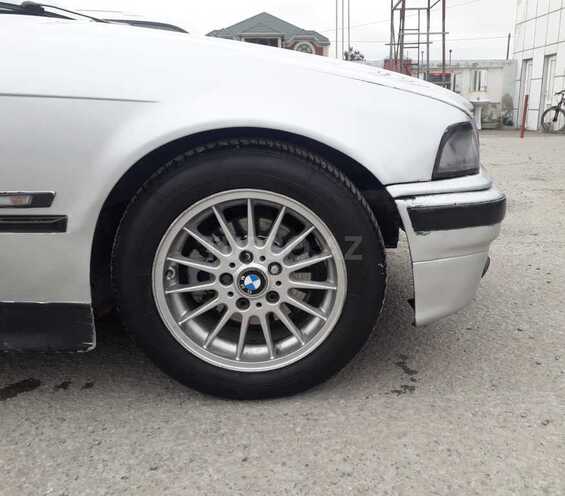 BMW 318 1991, 450,000 km - 1.8 l - Bakı