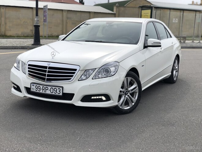 Mercedes E 220 2009, 220,000 km - 2.2 л - Bakı