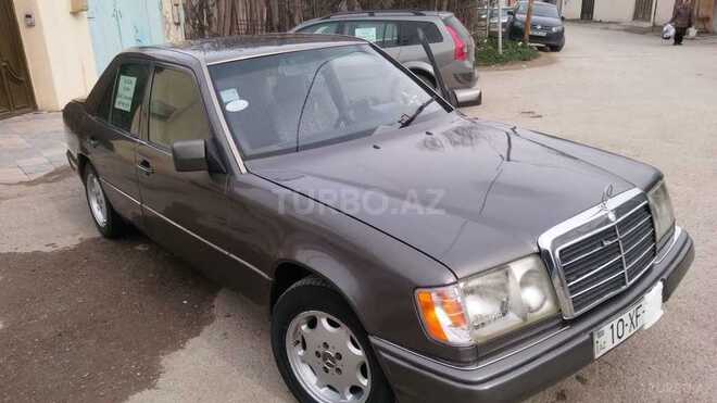 Mercedes E 200 1991, 250,000 km - 2.0 l - Bakı