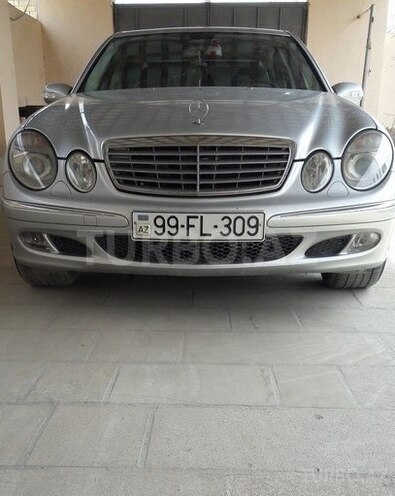 Mercedes E 240 2004, 196,000 km - 2.6 l - Sumqayıt