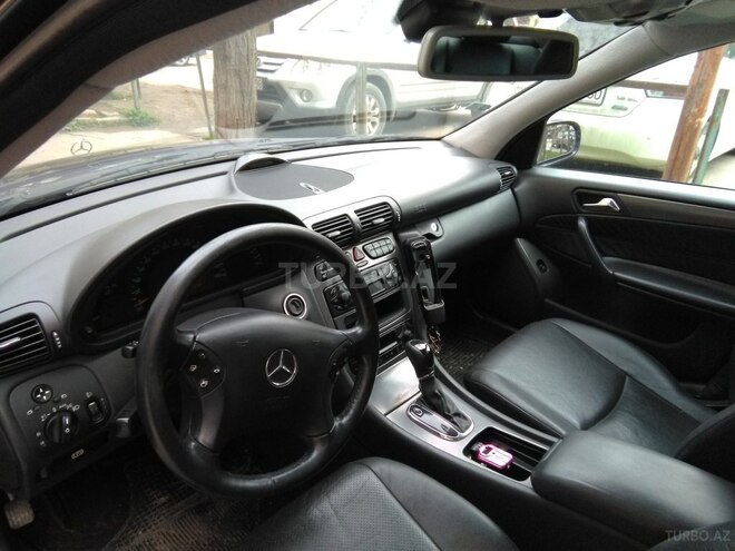 Mercedes C 320 2000, 256,000 km - 3.2 l - Bakı