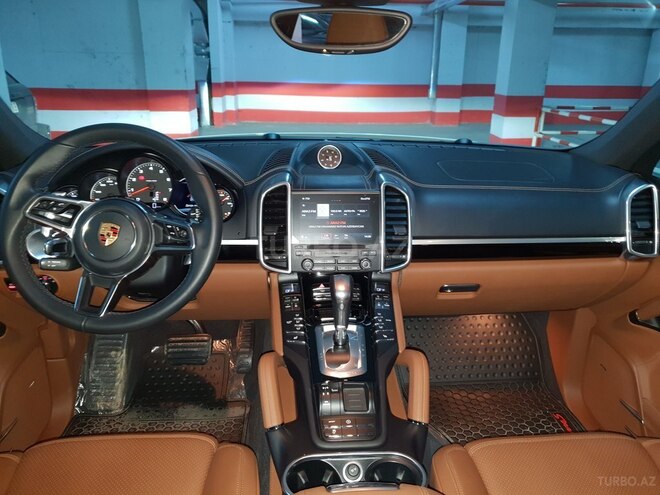 Porsche Cayenne 2018, 7,600 km - 3.6 l - Bakı