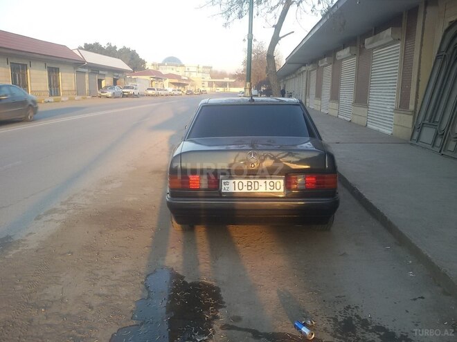 Mercedes 190 1989, 400,000 km - 2.0 l - İmişli