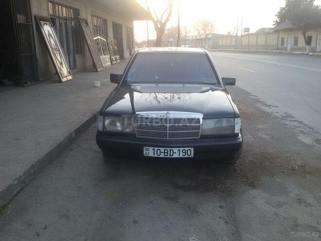 Mercedes 190 1989, 400,000 km - 2.0 l - İmişli
