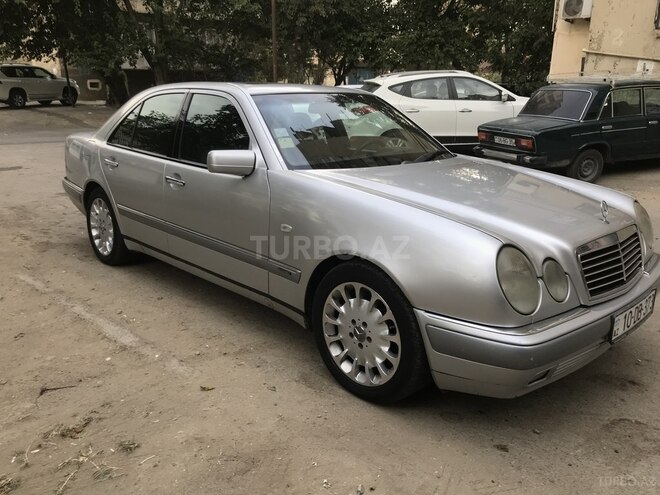 Mercedes E 230 1997, 292,000 km - 2.3 л - Bakı