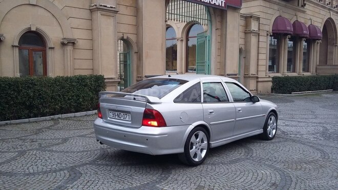 Opel Vectra 2000, 350,000 km - 1.8 l - Bakı