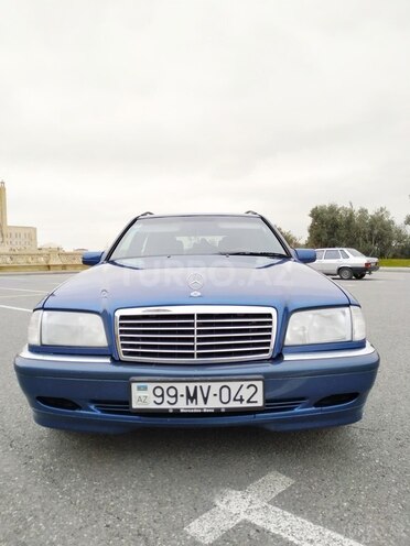 Mercedes C 200 2000, 215,200 km - 2.0 l - Bakı