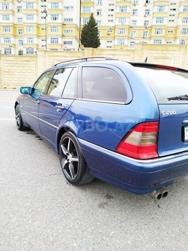 Mercedes C 200 2000, 215,200 km - 2.0 l - Bakı