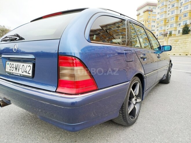 Mercedes C 200 2000, 215,200 km - 2.0 l - Bakı