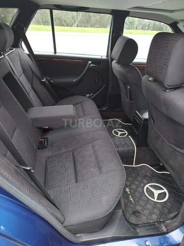 Mercedes C 200 2000, 215,200 km - 2.0 l - Bakı