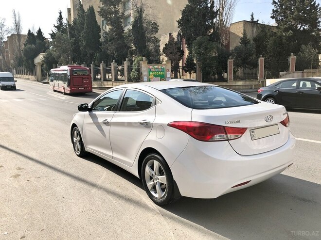 Hyundai Elantra 2013, 130,000 km - 1.6 л - Bakı