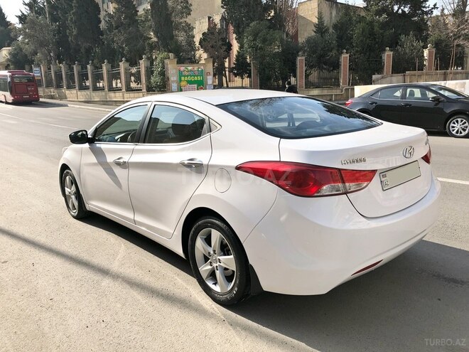 Hyundai Elantra 2013, 130,000 km - 1.6 л - Bakı