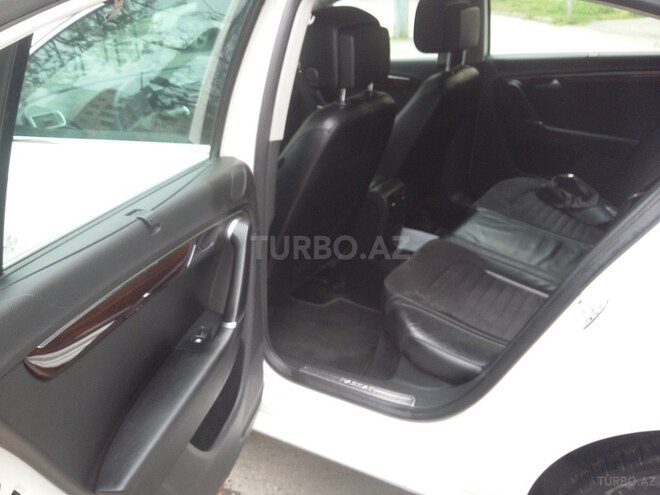 Volkswagen Passat 2011, 151,000 km - 1.8 л - Bakı