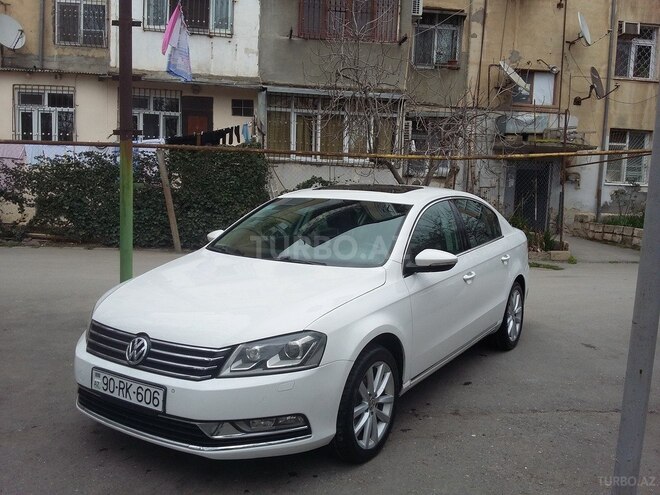 Volkswagen Passat 2011, 151,000 km - 1.8 л - Bakı