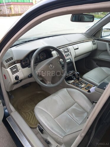 Mercedes E 240 2000, 124,518 km - 2.4 л - Sumqayıt