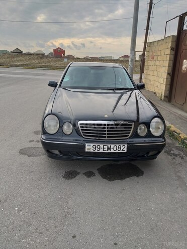 Mercedes E 240 2000, 124,518 km - 2.4 л - Sumqayıt