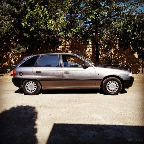Opel Astra 1992, 363,431 km - 1.4 l - Bakı