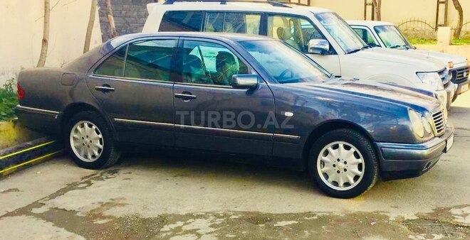 Mercedes E 200 1996, 389,000 km - 2.0 l - Bakı