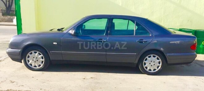 Mercedes E 200 1996, 389,000 km - 2.0 l - Bakı