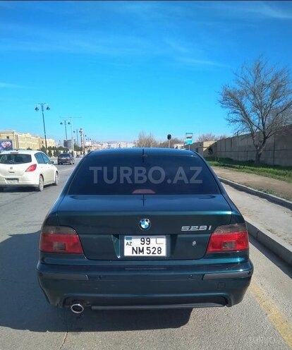 BMW 528 1999, 272,000 km - 2.8 л - Bakı