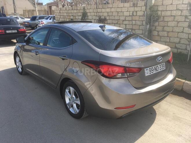Hyundai Elantra 2015, 70,000 km - 1.8 l - Sumqayıt