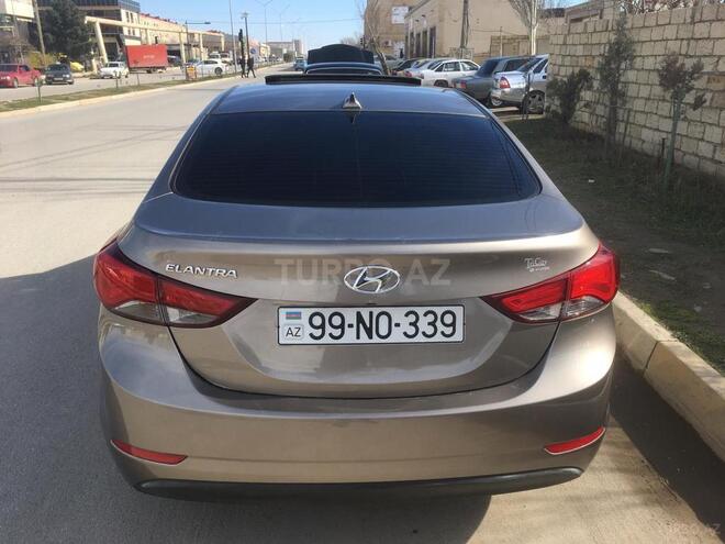 Hyundai Elantra 2015, 70,000 km - 1.8 l - Sumqayıt