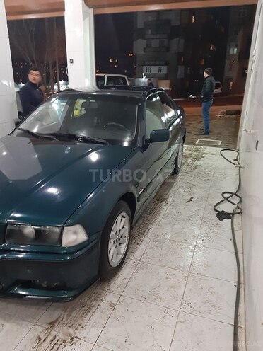 BMW 318 1997, 250,000 km - 1.8 l - Bakı