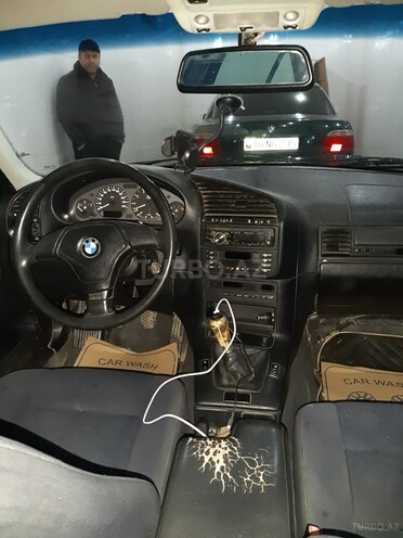 BMW 318 1997, 250,000 km - 1.8 l - Bakı