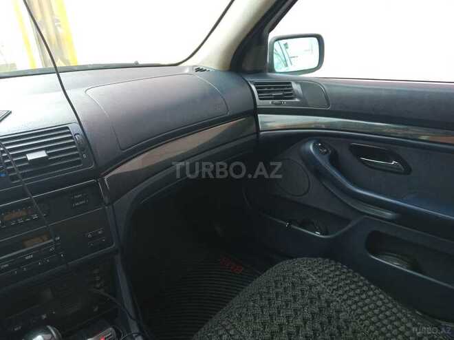 BMW 523 1996, 457,000 km - 2.5 l - Zaqatala