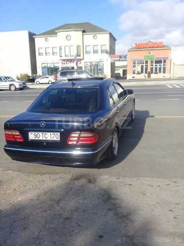 Mercedes E 220 2000, 399,523 km - 2.2 l - Bakı