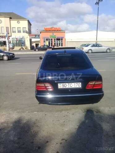 Mercedes E 220 2000, 399,523 km - 2.2 l - Bakı