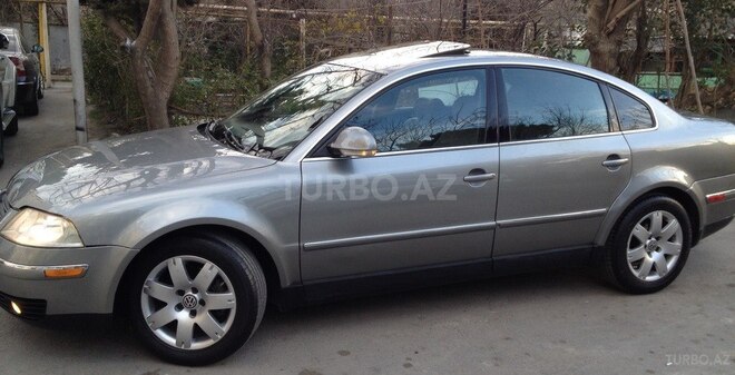 Volkswagen Passat 2004, 243,500 km - 1.8 л - Bakı