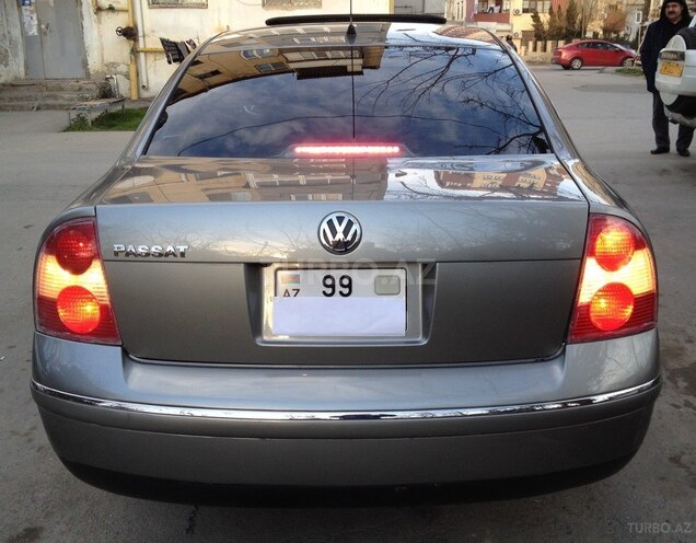 Volkswagen Passat 2004, 243,500 km - 1.8 л - Bakı