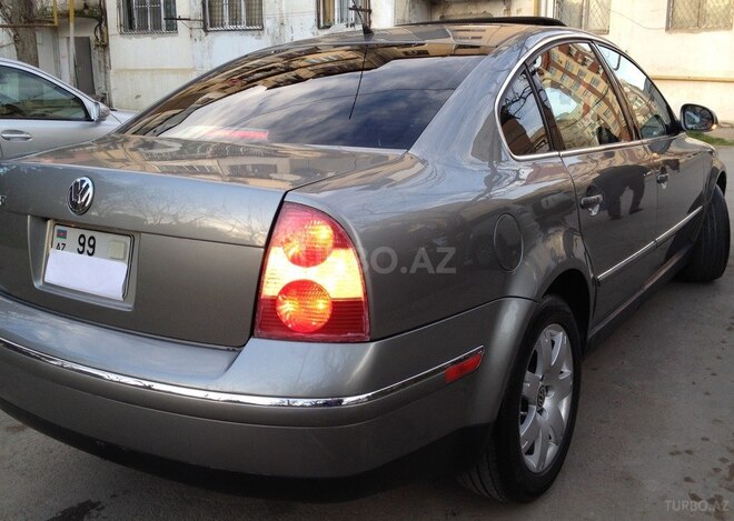Volkswagen Passat 2004, 243,500 km - 1.8 л - Bakı