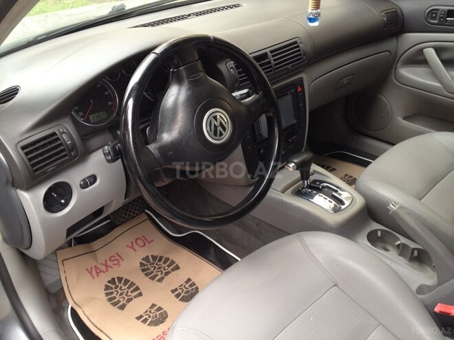 Volkswagen Passat 2004, 243,500 km - 1.8 л - Bakı