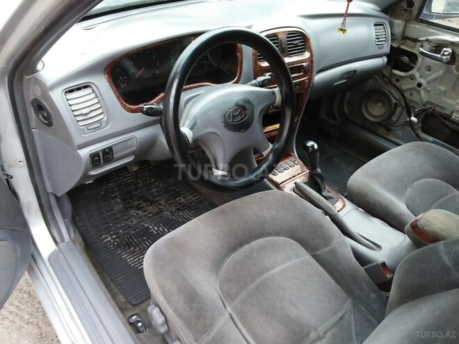 Hyundai Sonata 2001, 180,000 km - 2.0 l - Bakı