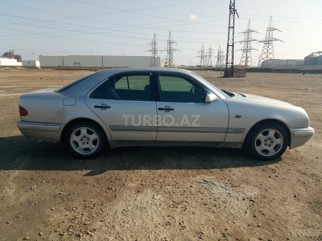Mercedes E 300 1998, 495,000 km - 3.0 l - Bakı