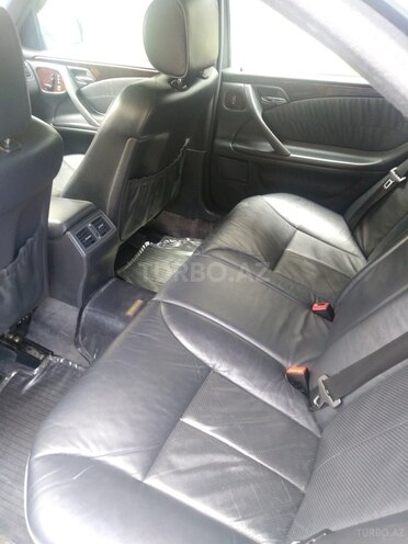 Mercedes E 240 1999, 300,025 km - 2.4 l - Bakı