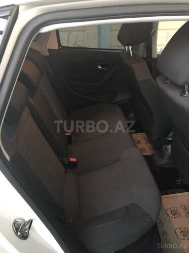 Volkswagen Polo 2009, 133,087 km - 1.4 l - Bakı