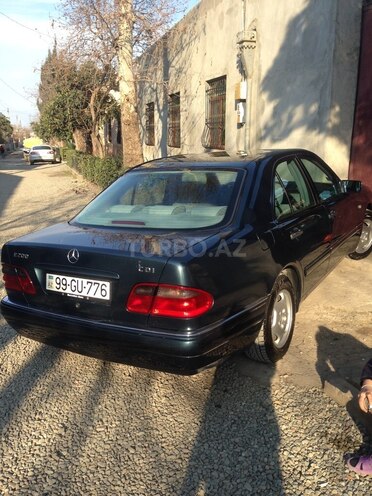 Mercedes E 220 1999, 370,000 km - 2.2 l - Gəncə