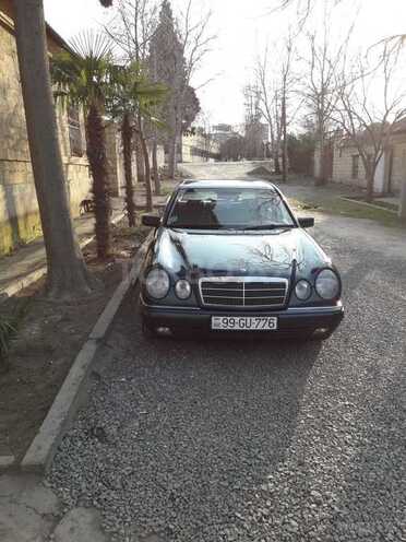 Mercedes E 220 1999, 370,000 km - 2.2 l - Gəncə