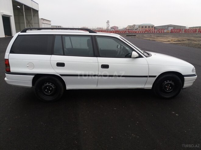 Opel Astra 1994, 476,000 km - 1.6 l - Sumqayıt