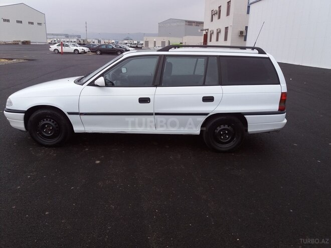 Opel Astra 1994, 476,000 km - 1.6 l - Sumqayıt