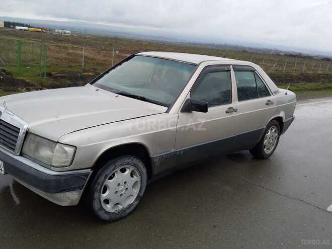 Mercedes 190 1986, 128,000 km - 2.0 l - Qəbələ