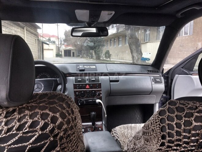 Mercedes E 240 1998, 217,573 km - 2.4 l - Bakı