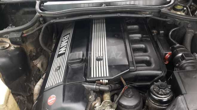 BMW 325 2000, 280,000 km - 2.5 l - Quba