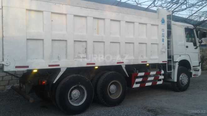 HOWO Sinotruk 2013, 13,696 km - 1.1 l - Bərdə