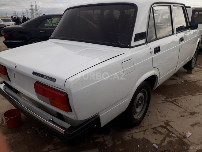 LADA (VAZ) 2107 2009, 179,000 km - 1.6 л - Sumqayıt