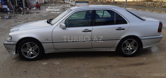 Mercedes C 240 1999, 284,652 km - 2.4 l - Bakı