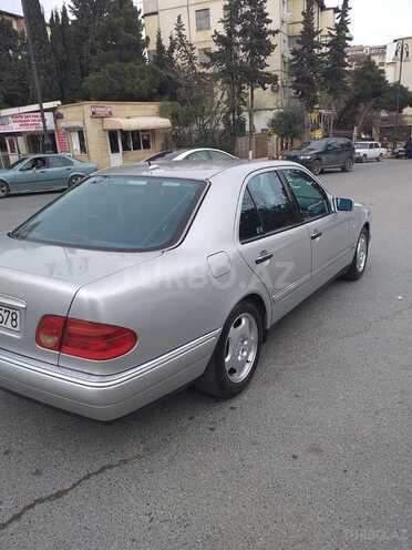 Mercedes E 240 1998, 432,000 km - 2.4 l - Bakı